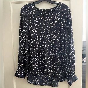 Navy floral blouse , perfect for in office looks!